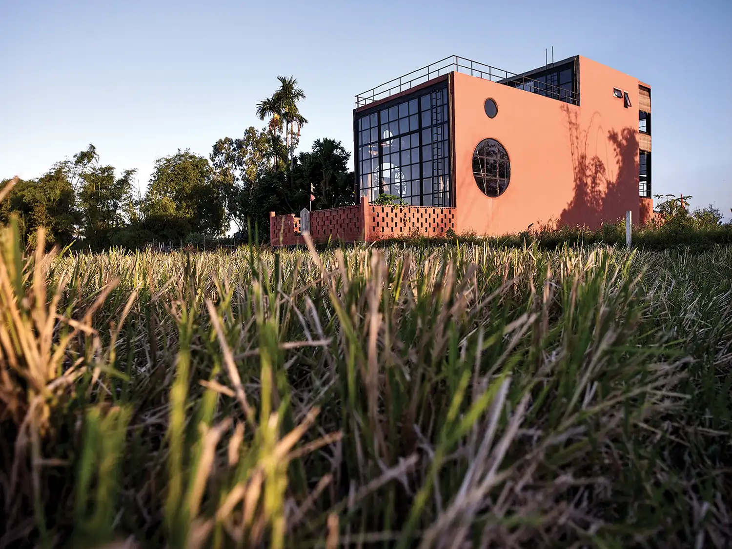 Collodion photography studio exterior