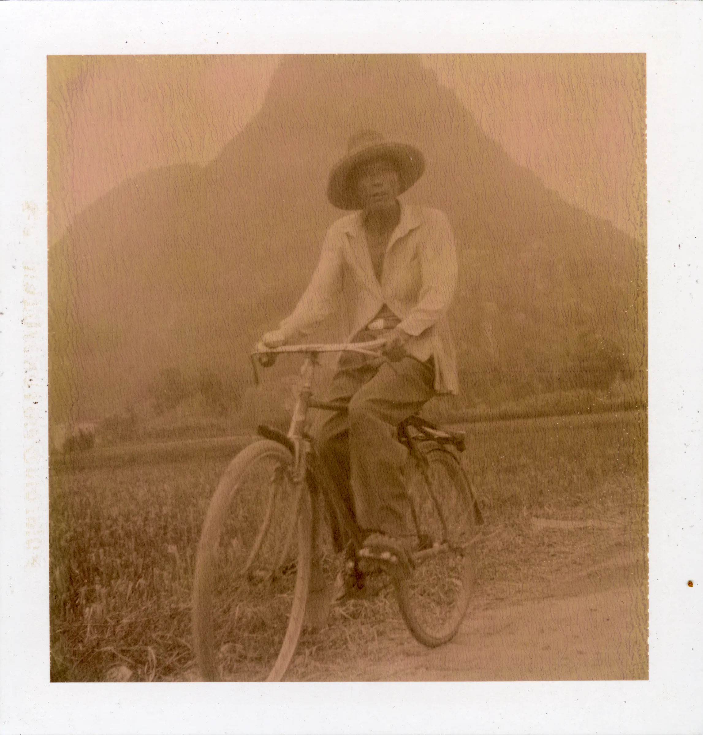 Polaroid Documentary · No. 01