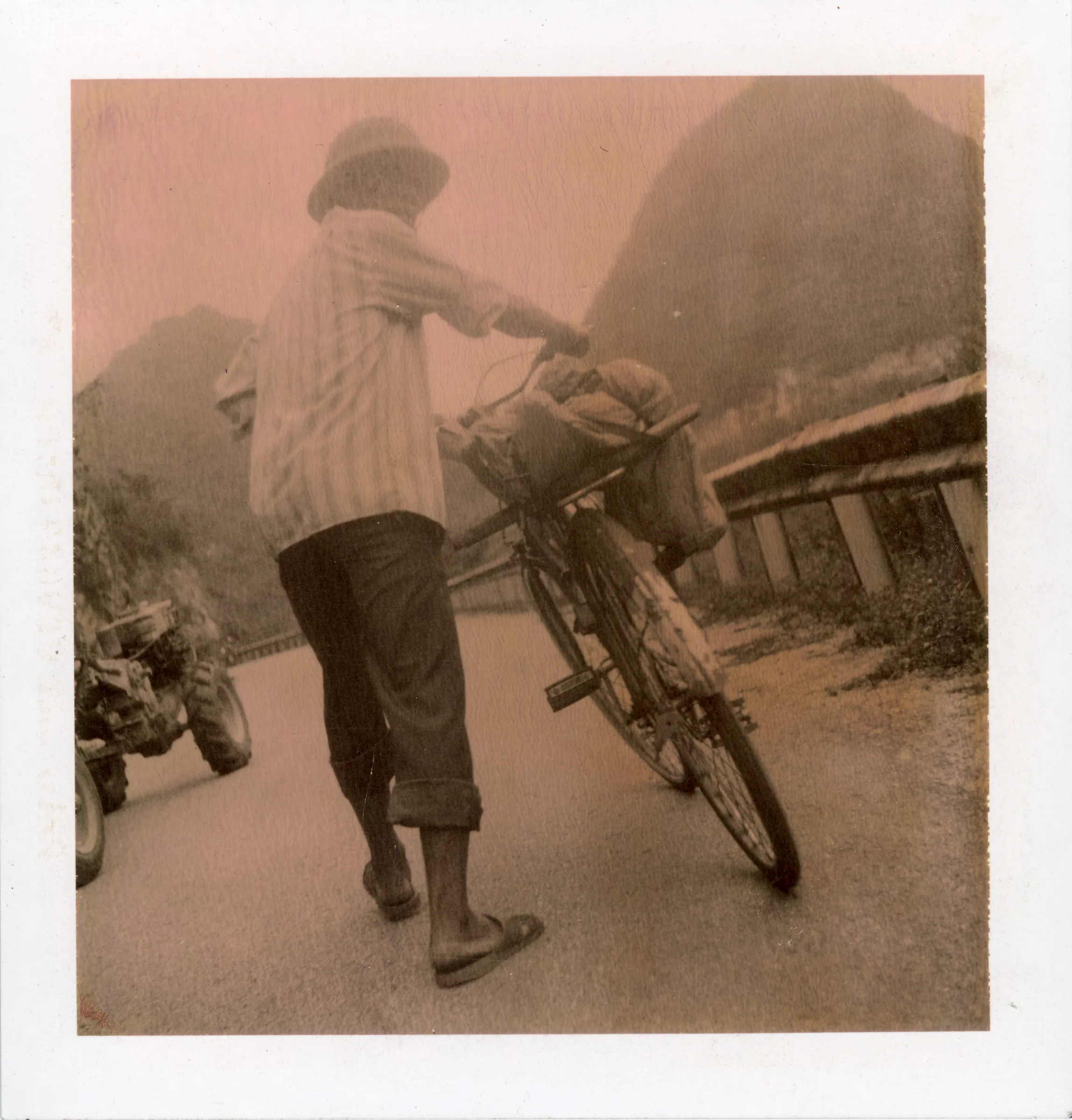 Polaroid Documentary · No. 04